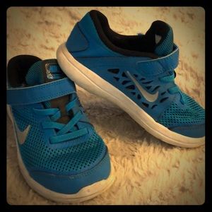 Nike flex run boys